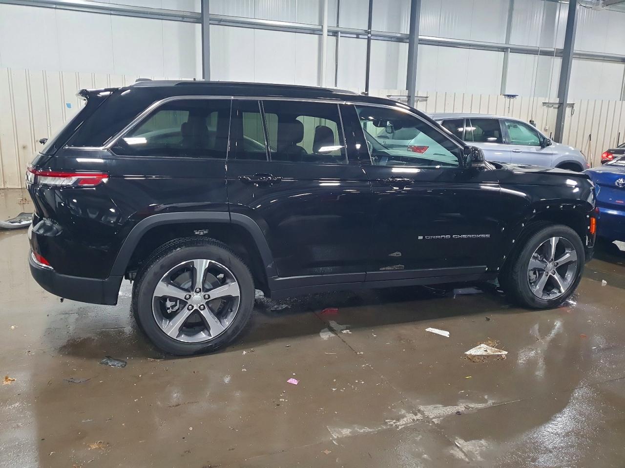 2024 JEEP GRAND CHEROKEE LIMITED 4XE photo 5