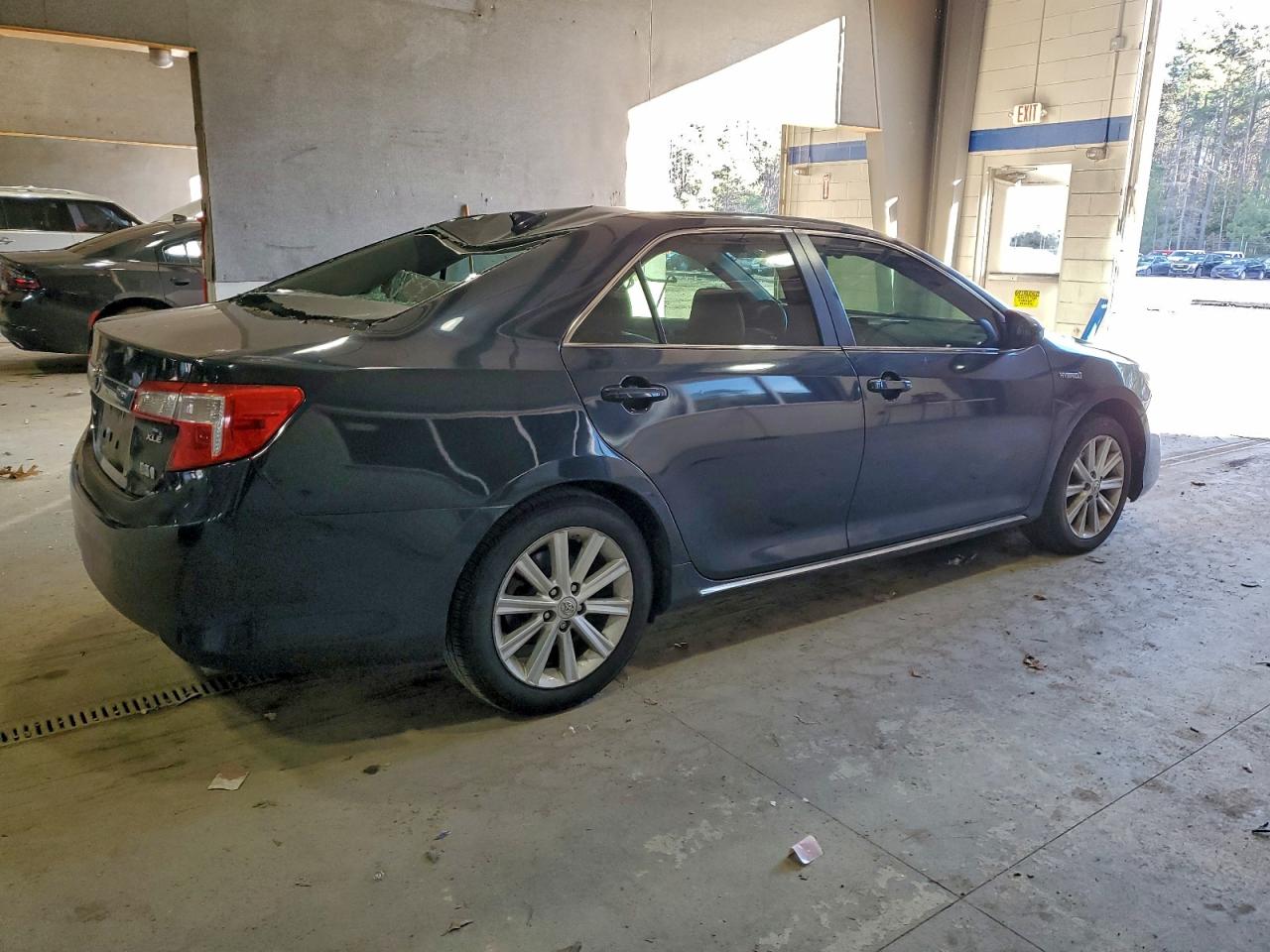 2012 TOYOTA CAMRY HYBRID photo 3