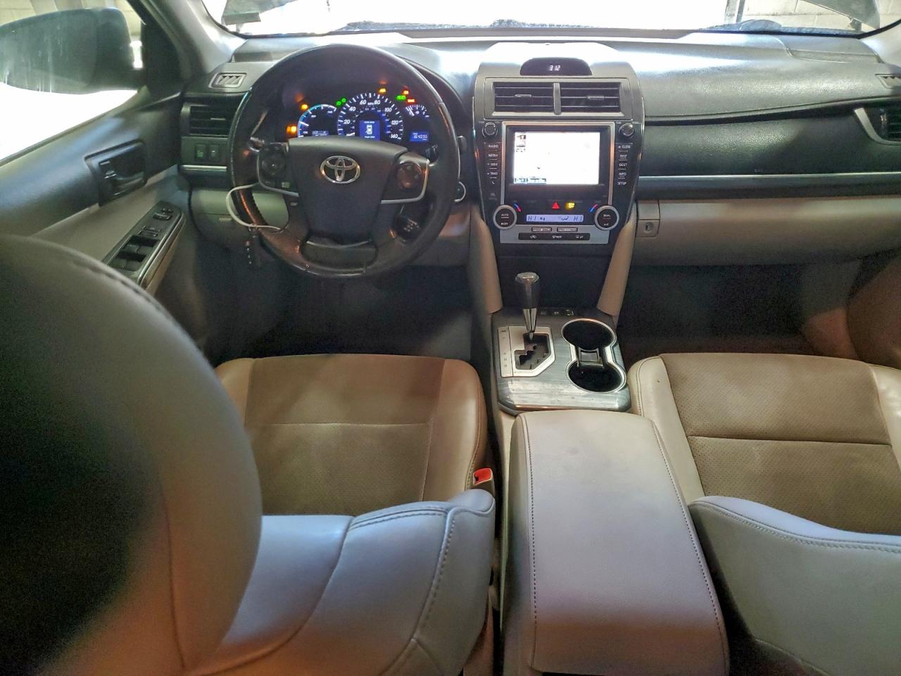 2012 TOYOTA CAMRY HYBRID photo 8