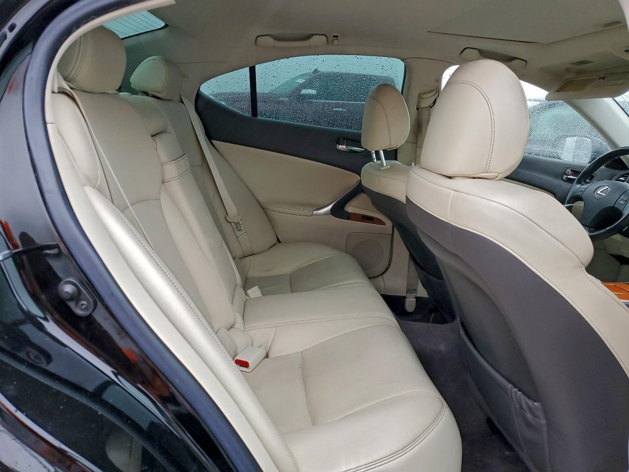 2009 LEXUS IS photo 10