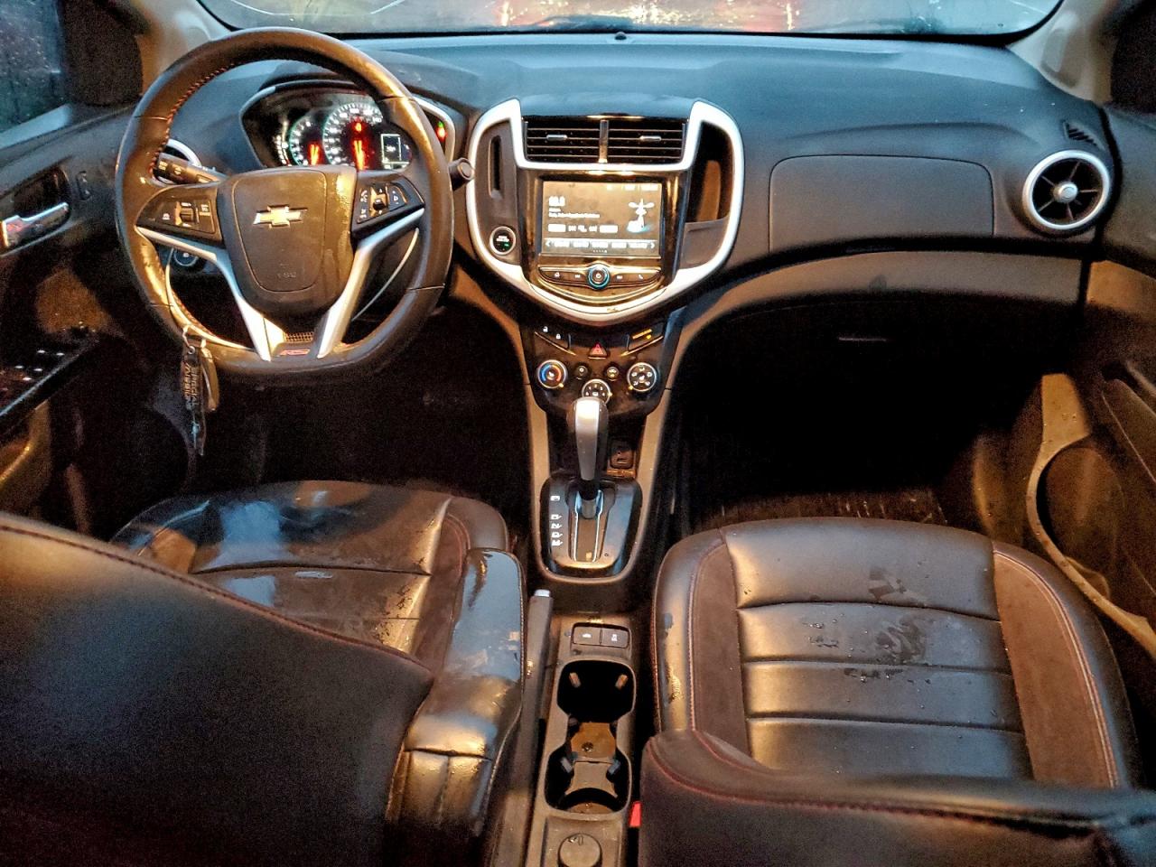 2017 CHEVROLET SONIC PREMIER photo 8