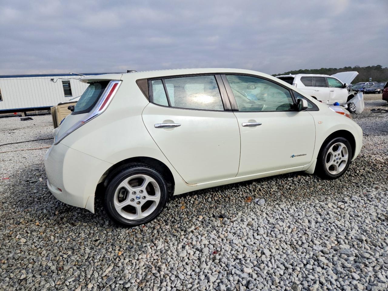 2012 NISSAN LEAF SV photo 3