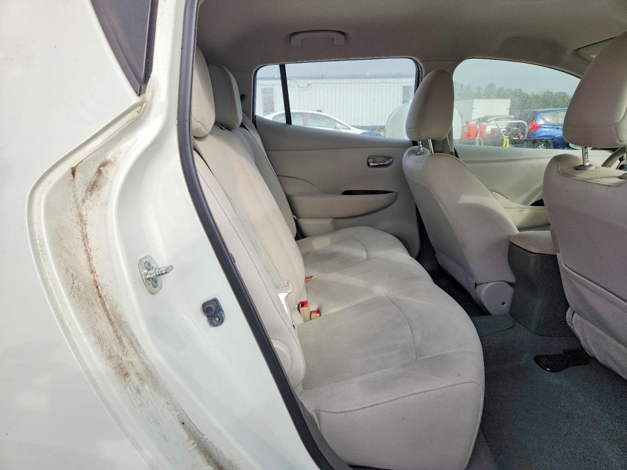 2012 NISSAN LEAF SV photo 10