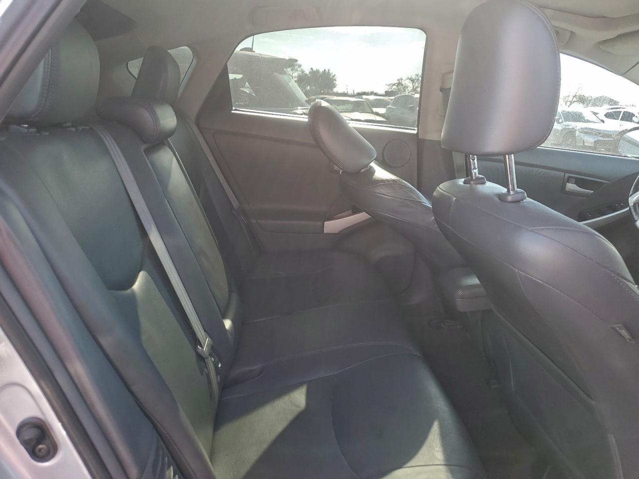 2011 TOYOTA PRIUS photo 10