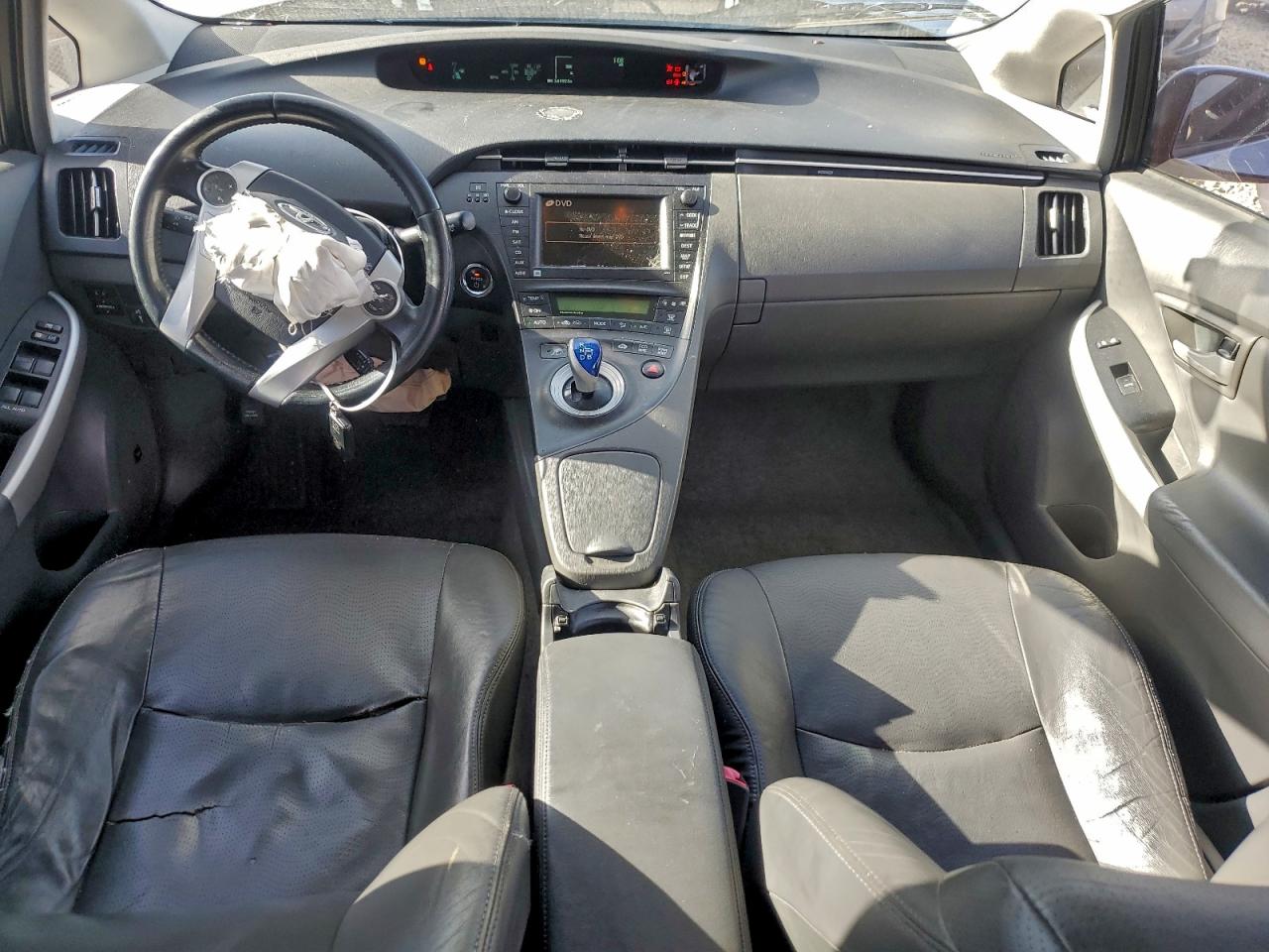 2011 TOYOTA PRIUS photo 8