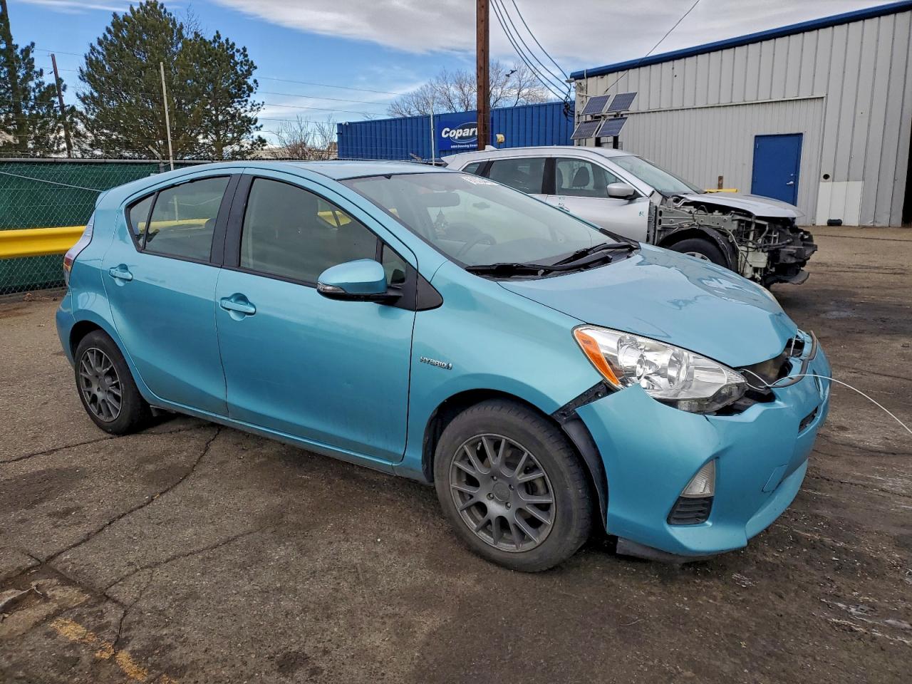 2014 TOYOTA PRIUS C photo 4