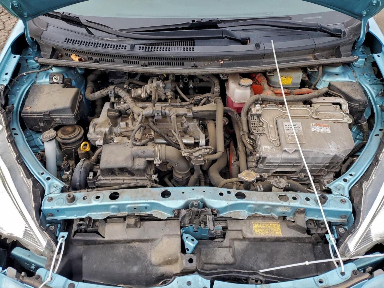 2014 TOYOTA PRIUS C photo 11