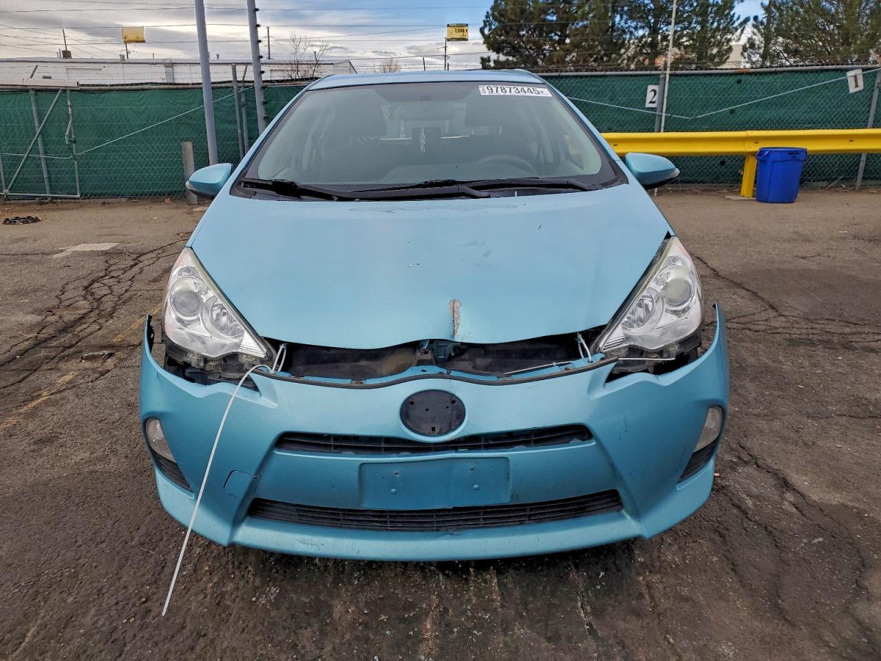 2014 TOYOTA PRIUS C photo 5