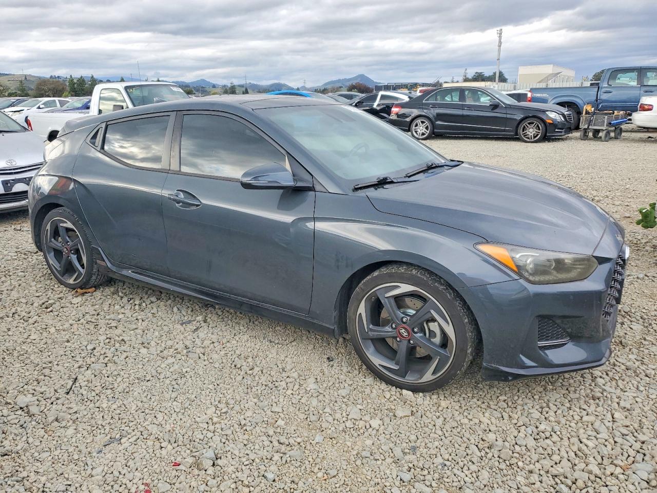 2020 HYUNDAI VELOSTER photo 4