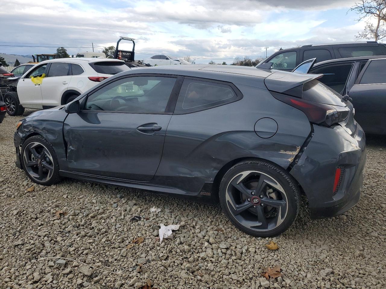 2020 HYUNDAI VELOSTER photo 2