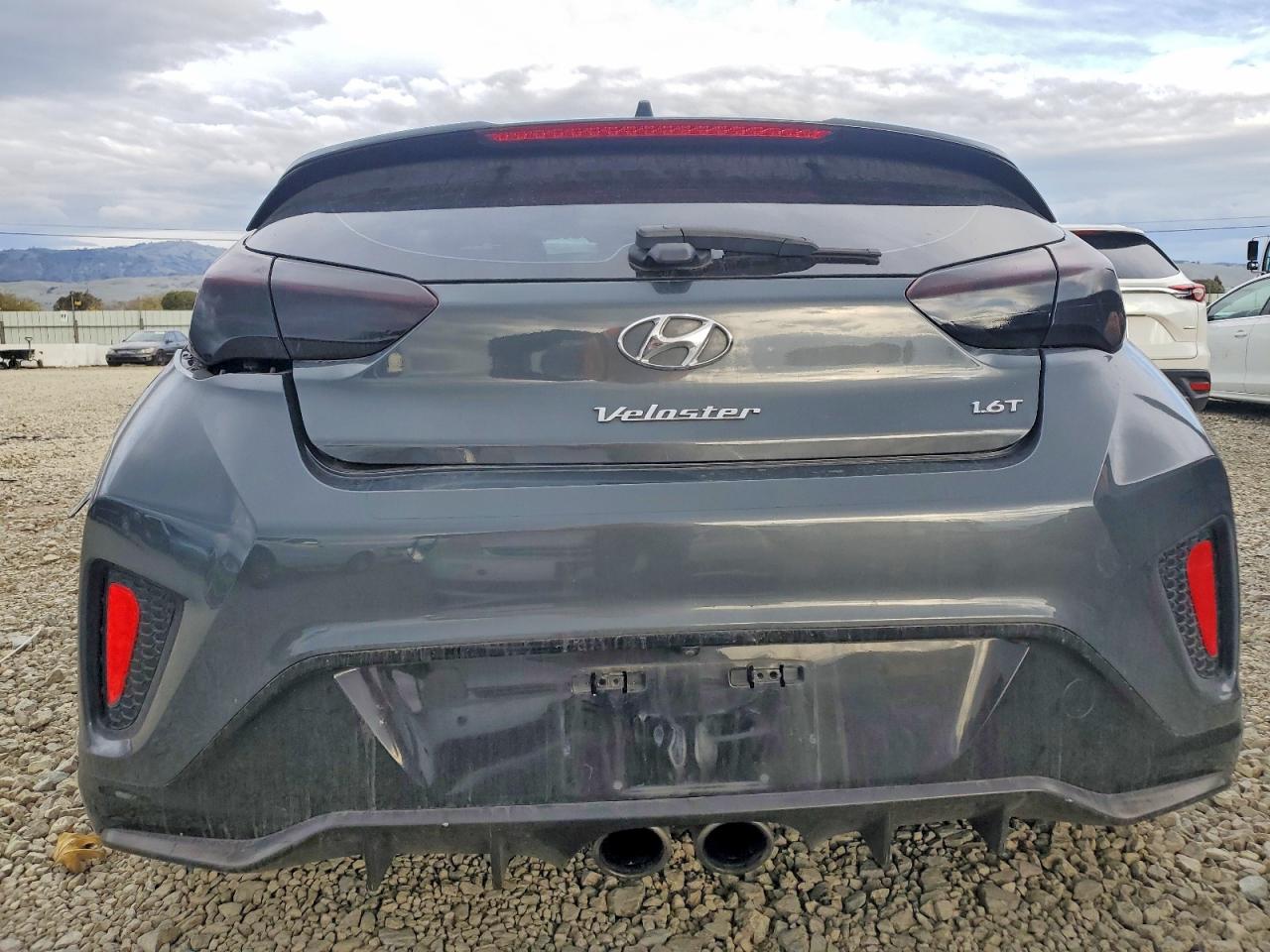 2020 HYUNDAI VELOSTER photo 6