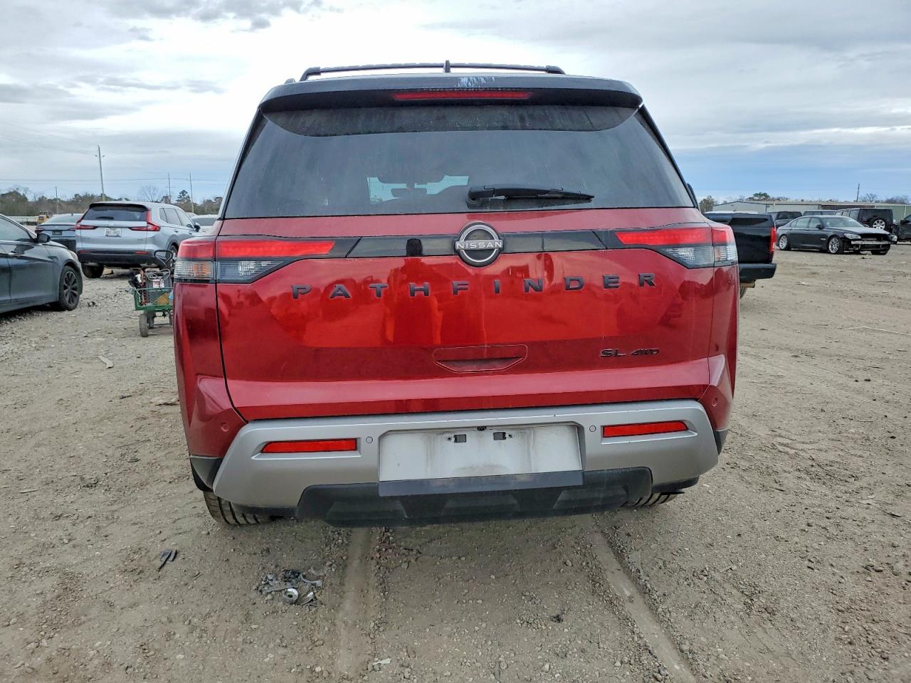 2023 NISSAN PATHFINDER SL photo 6