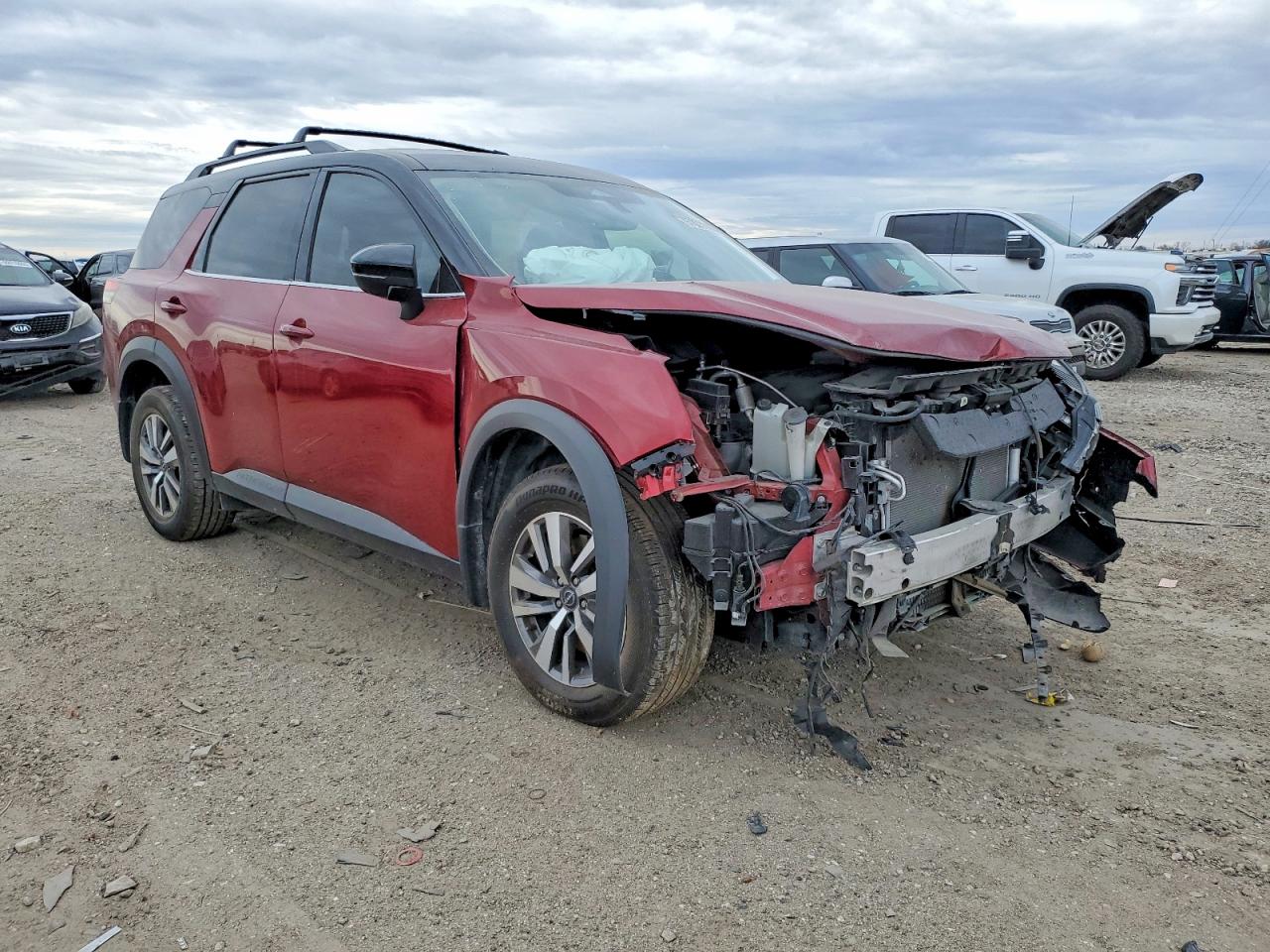 2023 NISSAN PATHFINDER SL photo 4