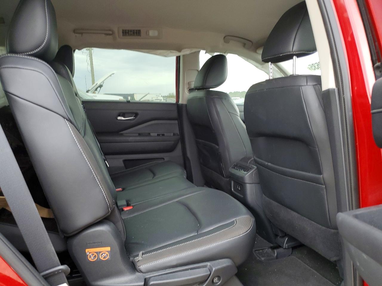 2023 NISSAN PATHFINDER SL photo 10