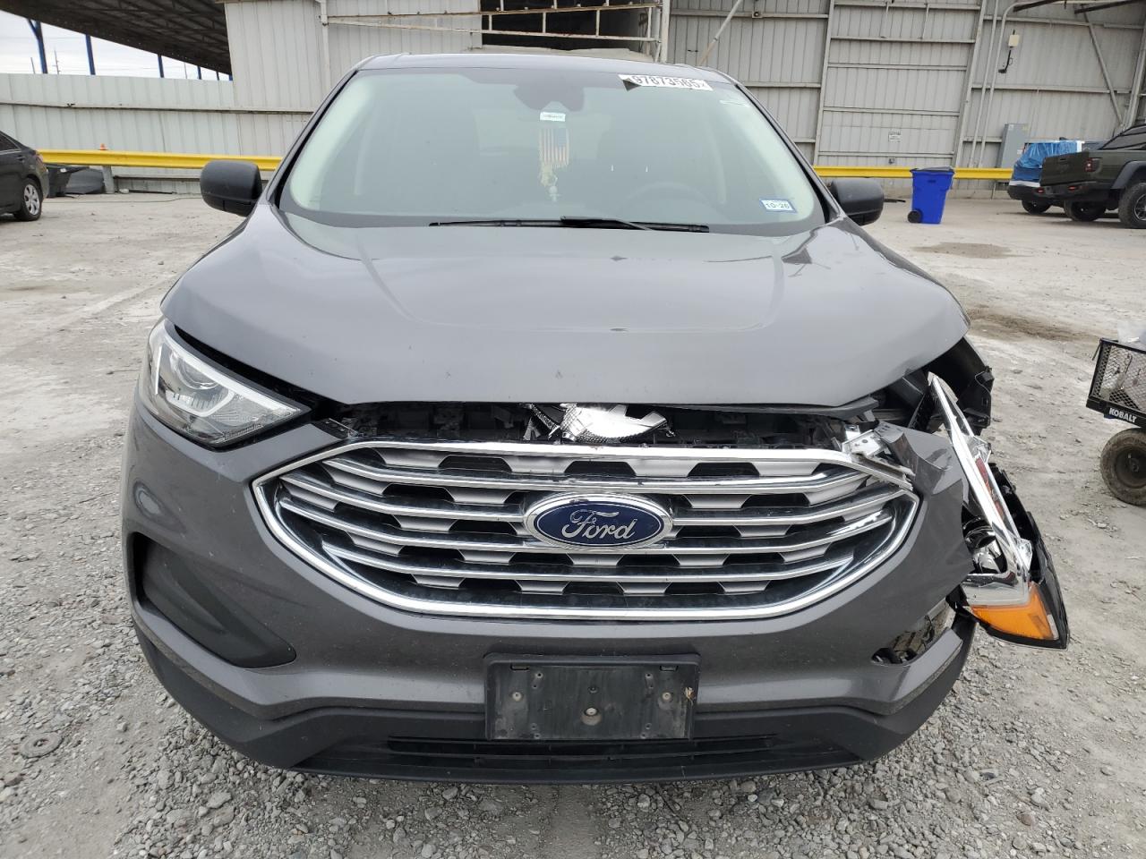 2021 FORD EDGE SE photo 5