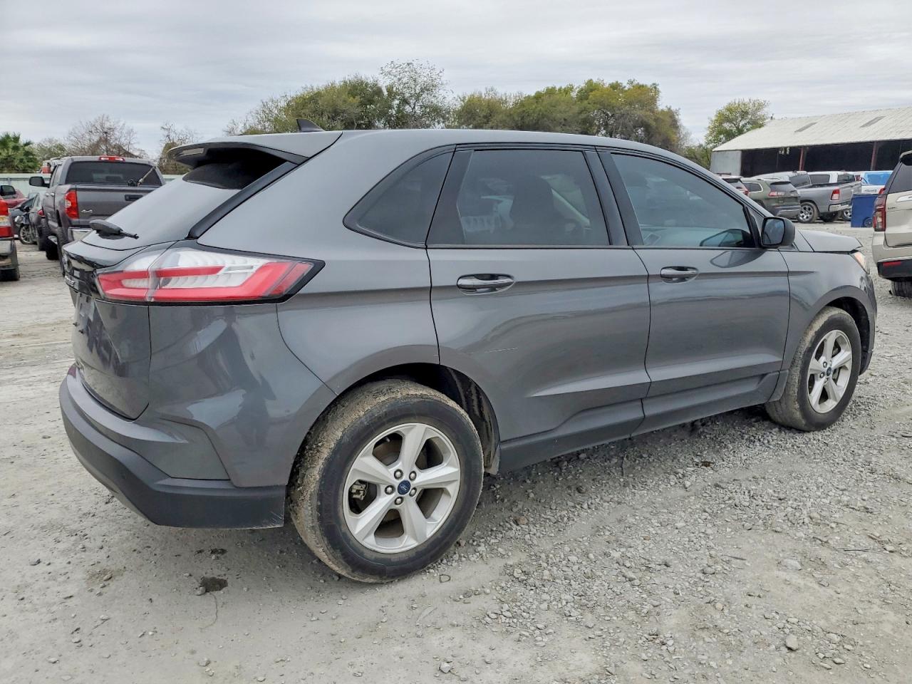 2021 FORD EDGE SE photo 3
