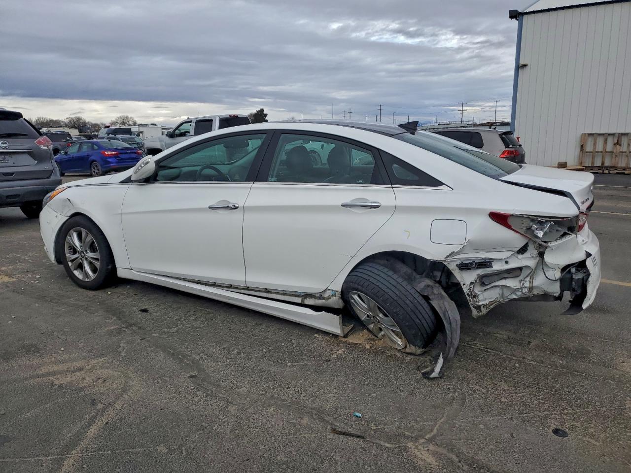 2012 HYUNDAI SONATA SE photo 2