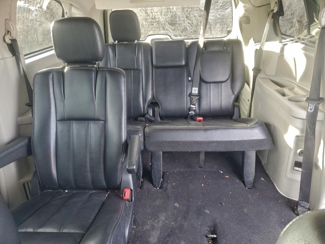 2012 CHRYSLER TOWN & COUNTRY TOURING photo 10