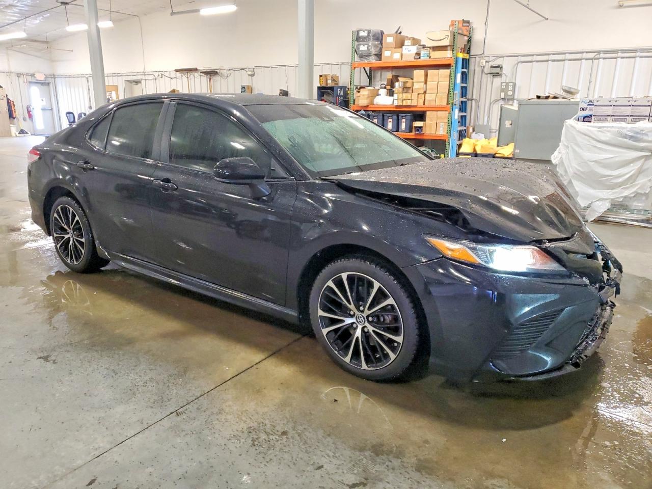 2019 TOYOTA CAMRY L photo 4