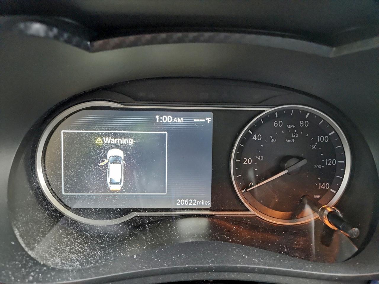 2025 NISSAN VERSA SV photo 9