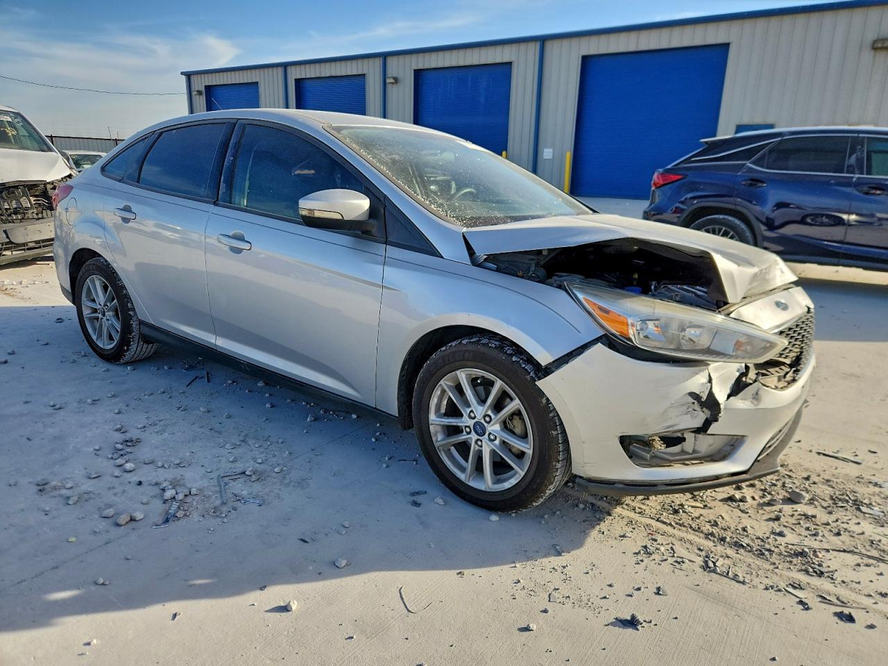 2017 FORD FOCUS SE photo 7