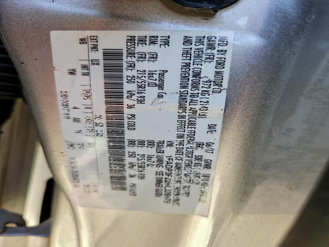 2017 FORD FOCUS SE photo 23