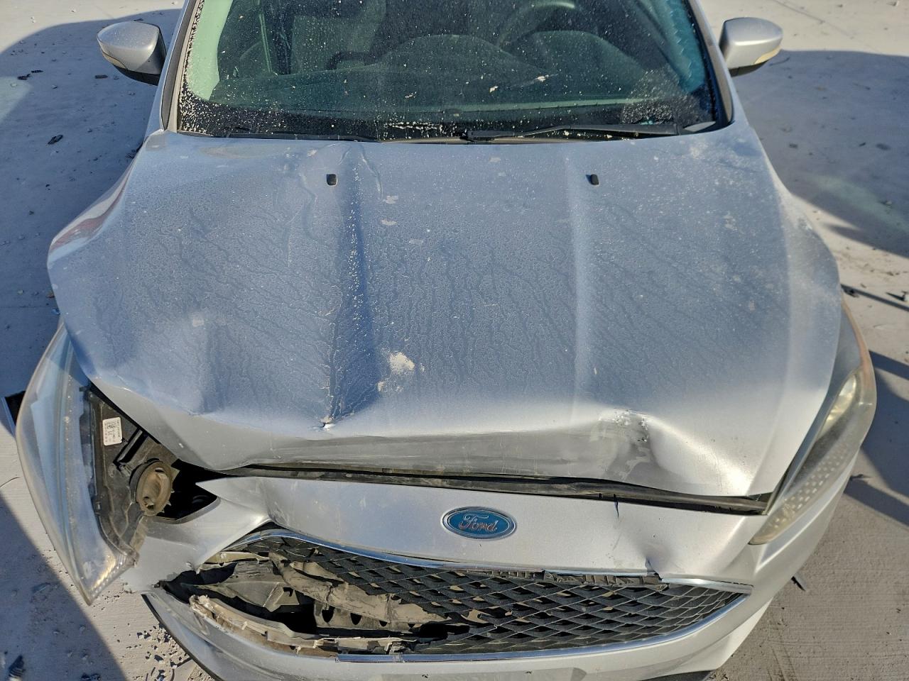 2017 FORD FOCUS SE photo 21
