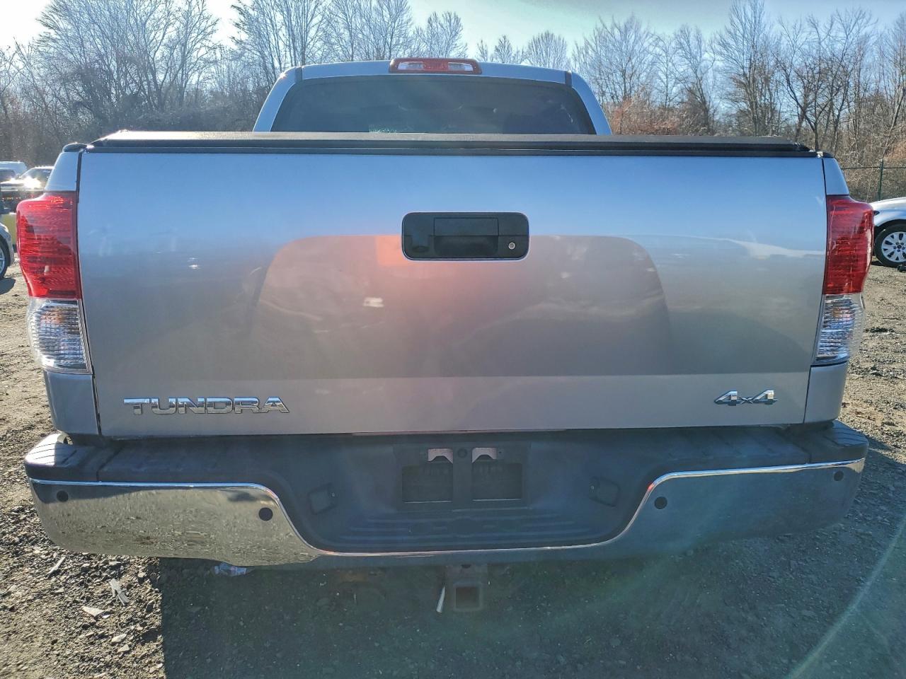 2010 TOYOTA TUNDRA CREWMAX LIMITED photo 6