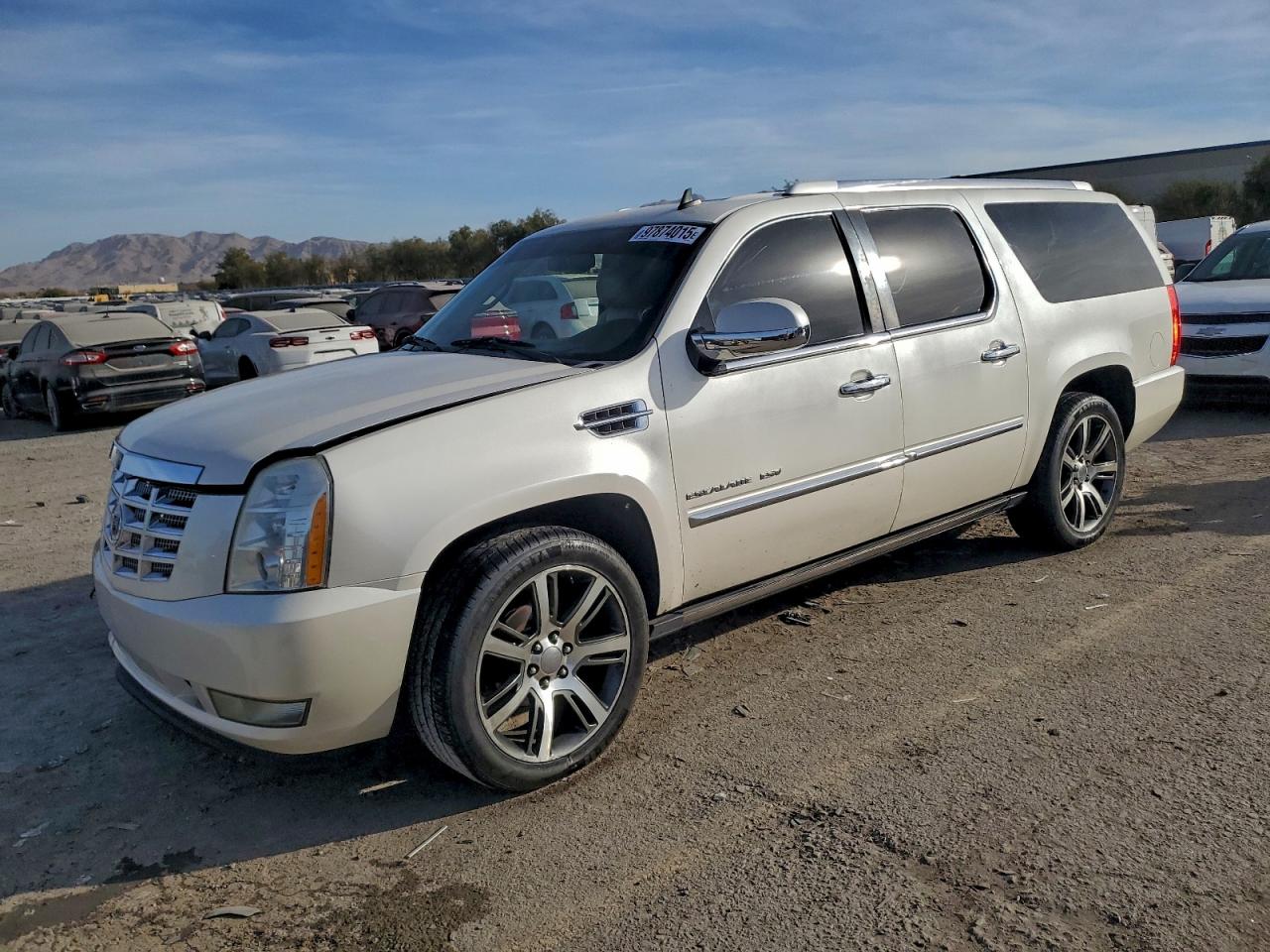 2011 CADILLAC ESCALADE