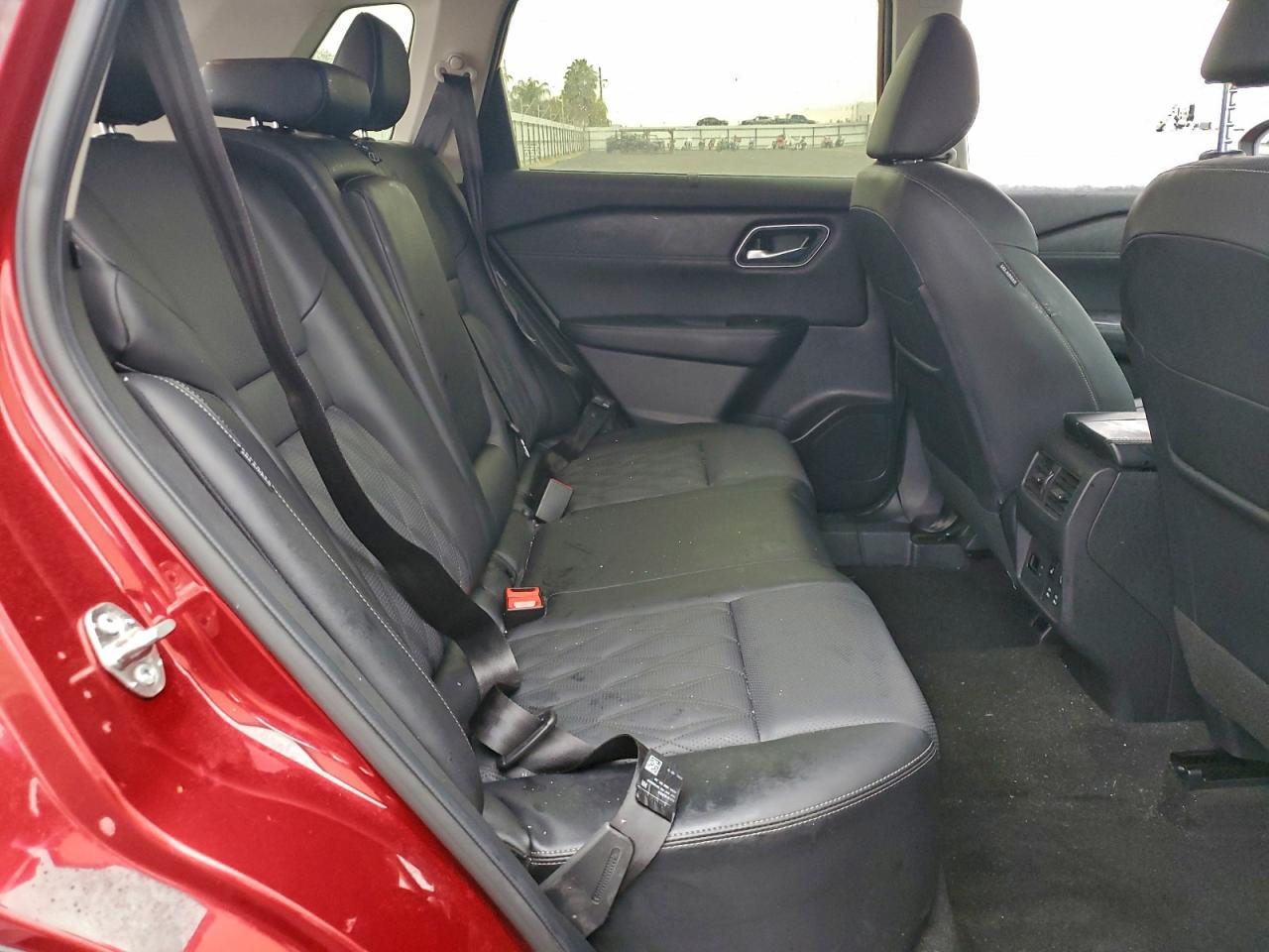 2025 NISSAN ROGUE PLATINUM photo 11