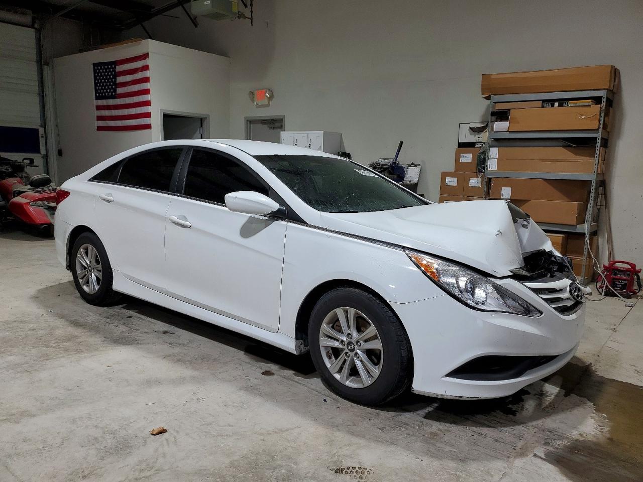 2014 HYUNDAI SONATA GLS photo 4
