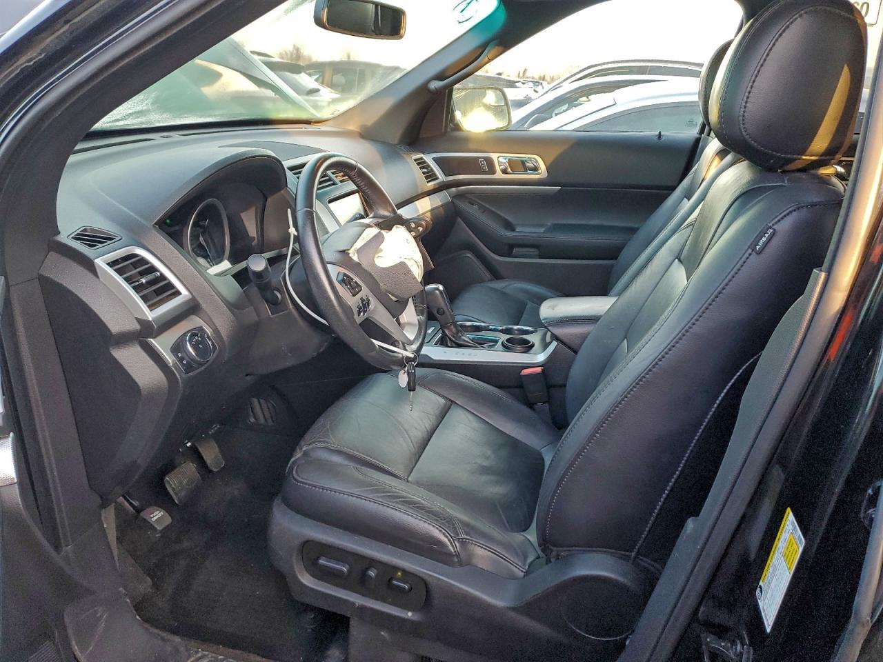 2015 FORD EXPLORER XLT photo 7
