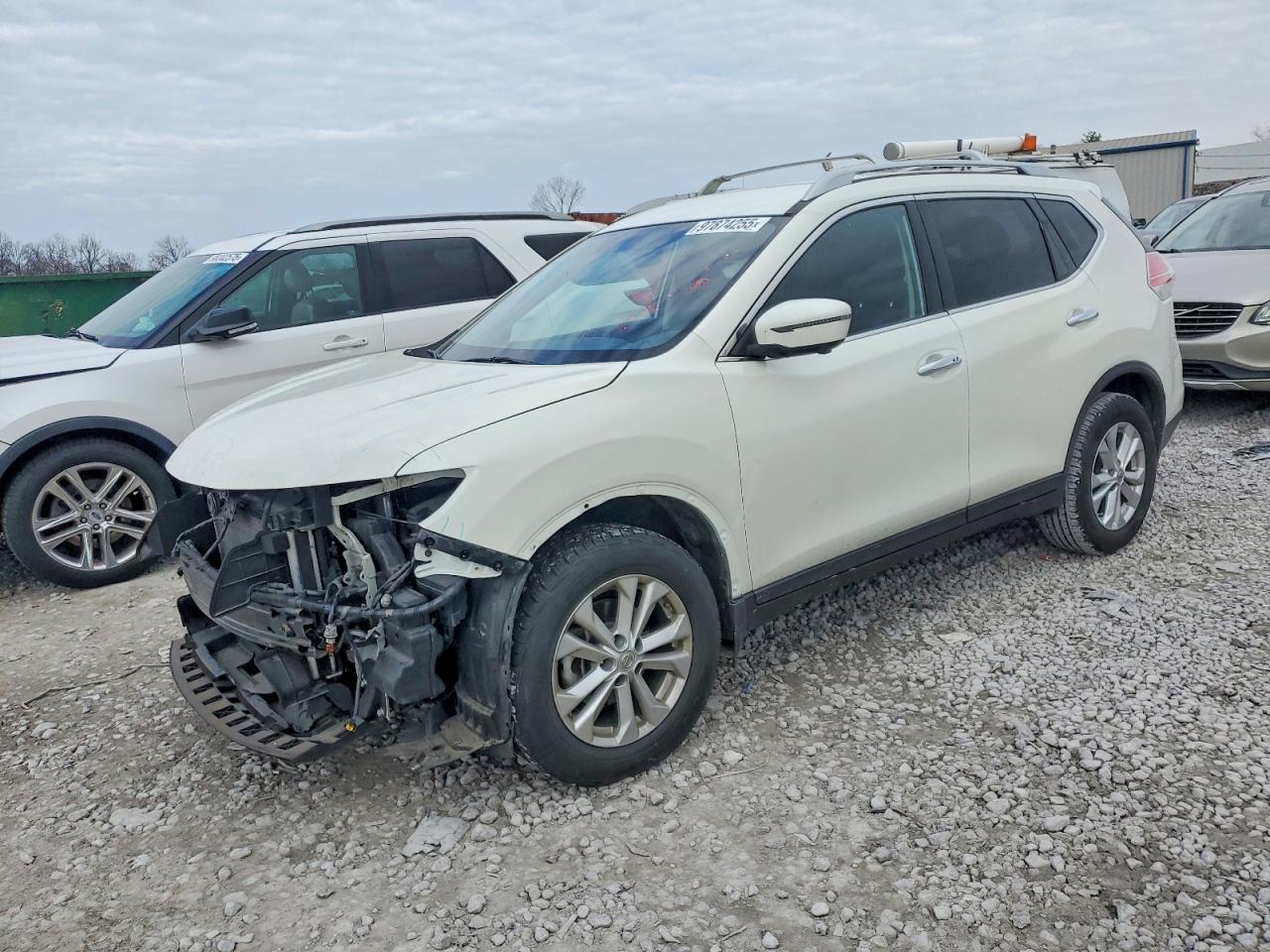 2016 NISSAN ROGUE