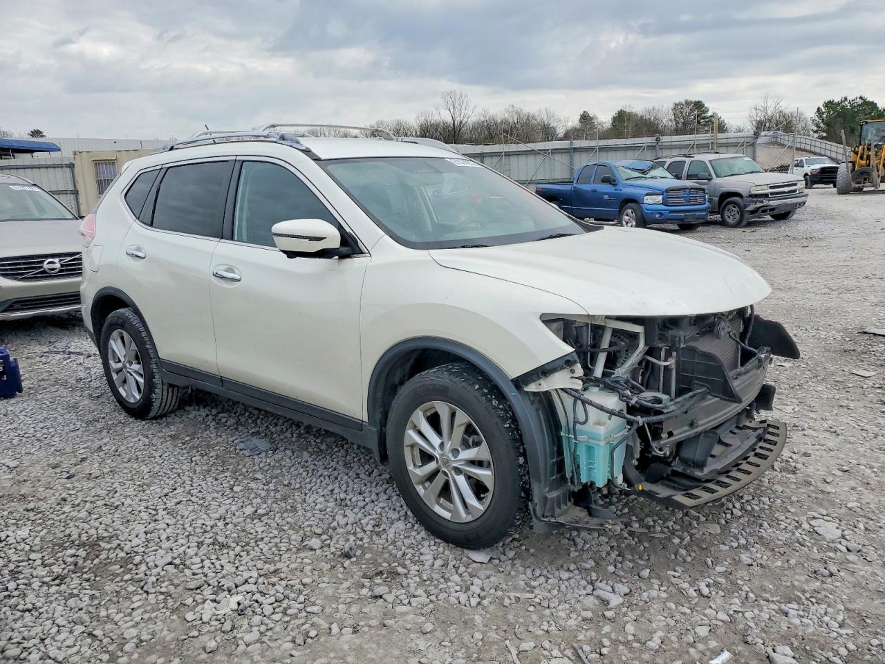 2016 NISSAN ROGUE S photo 4