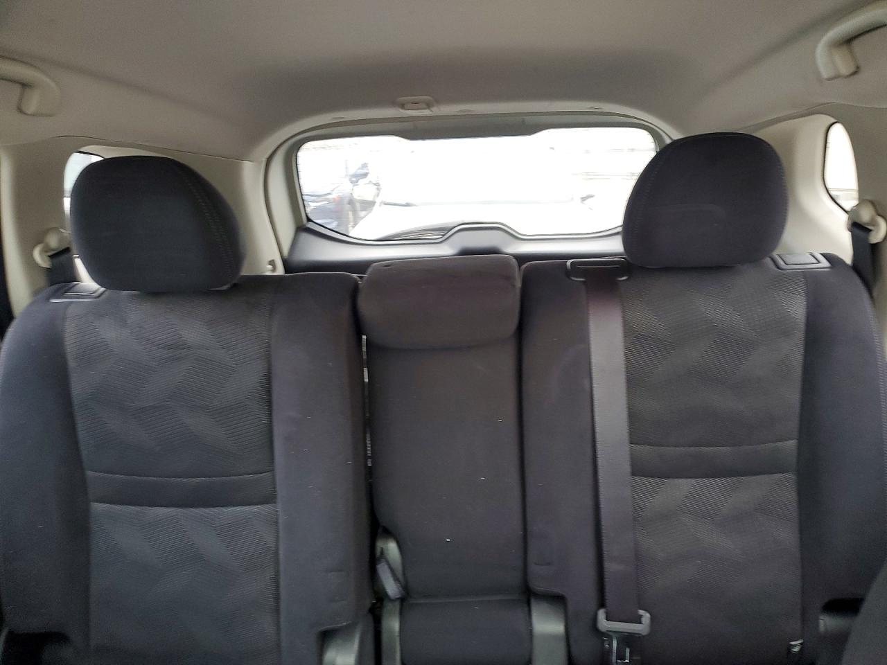 2016 NISSAN ROGUE S photo 10