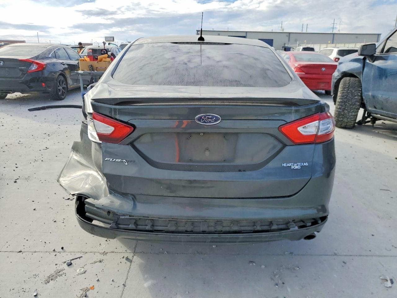 2016 FORD FUSION S photo 6