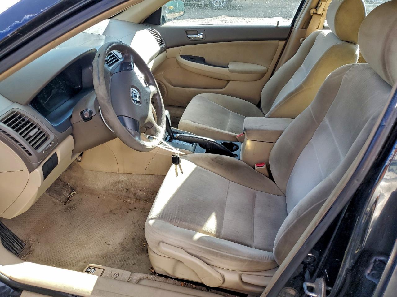 2004 HONDA ACCORD LX photo 7