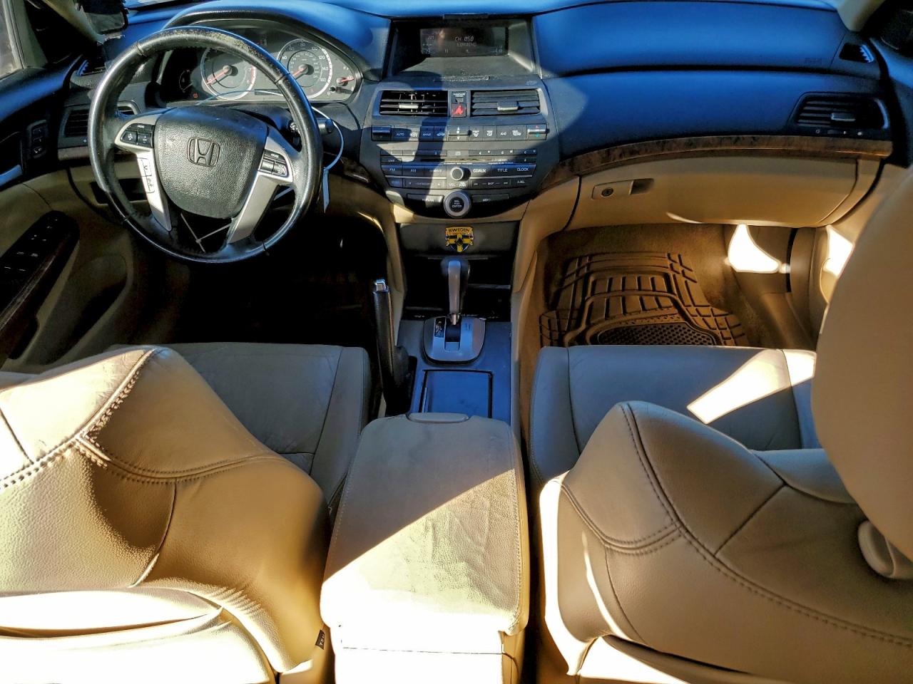 2011 HONDA ACCORD EXL photo 8