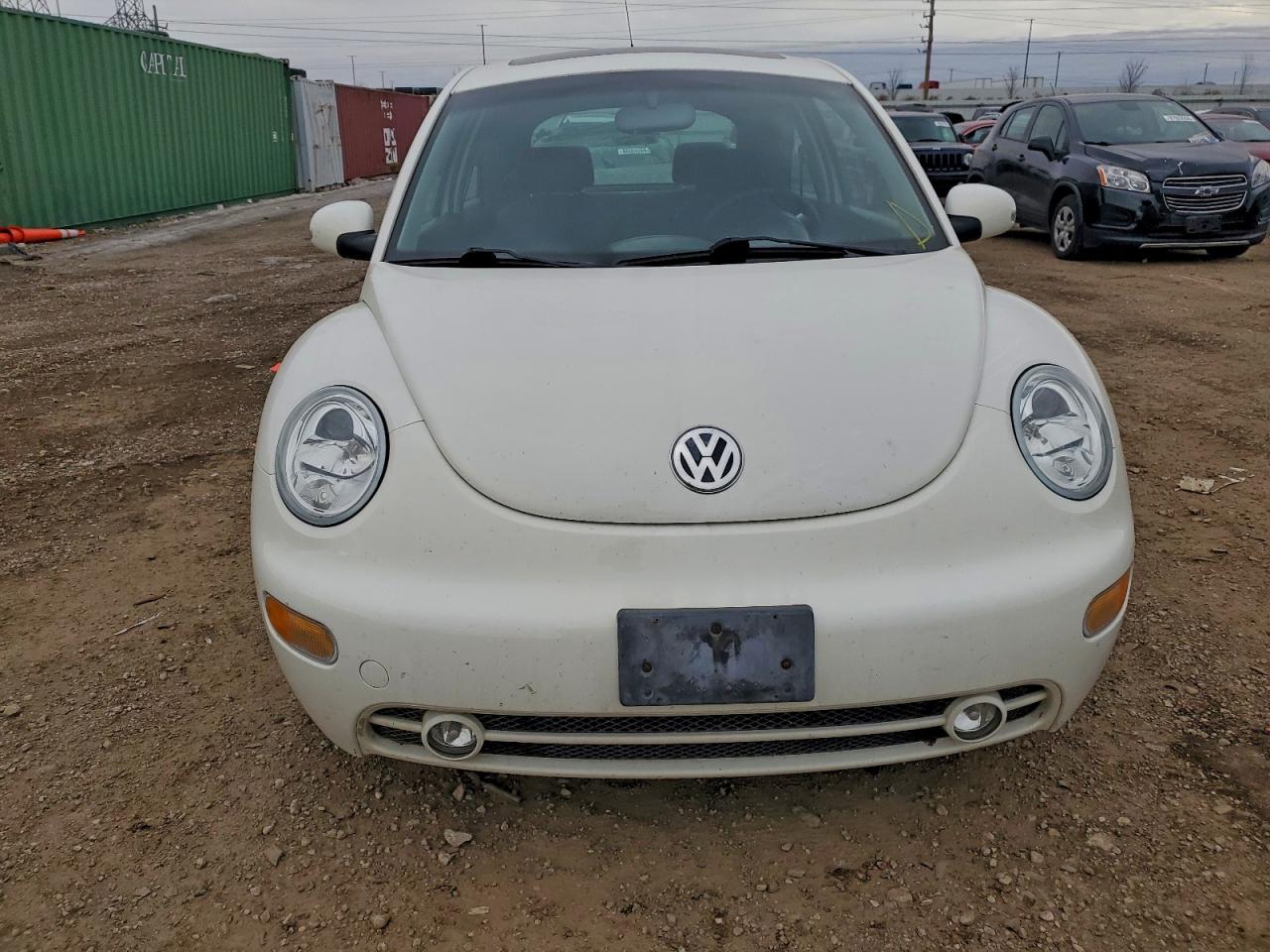 2004 VOLKSWAGEN NEW BEETLE GLS photo 5