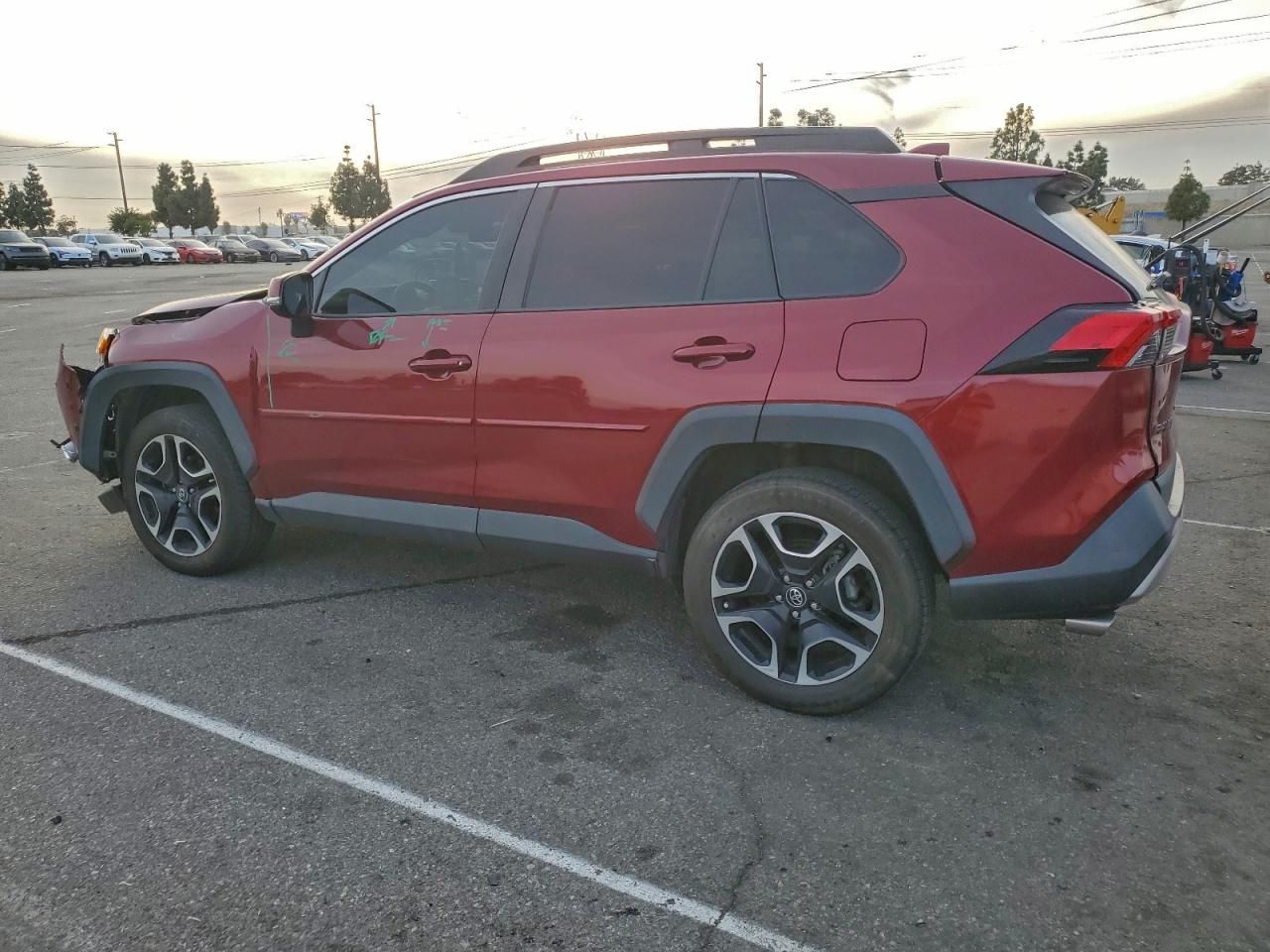 2019 TOYOTA RAV4 ADVENTURE photo 2