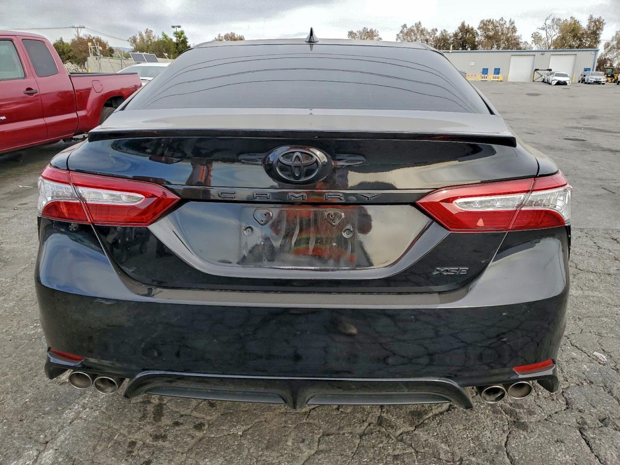 2020 TOYOTA CAMRY XSE photo 6