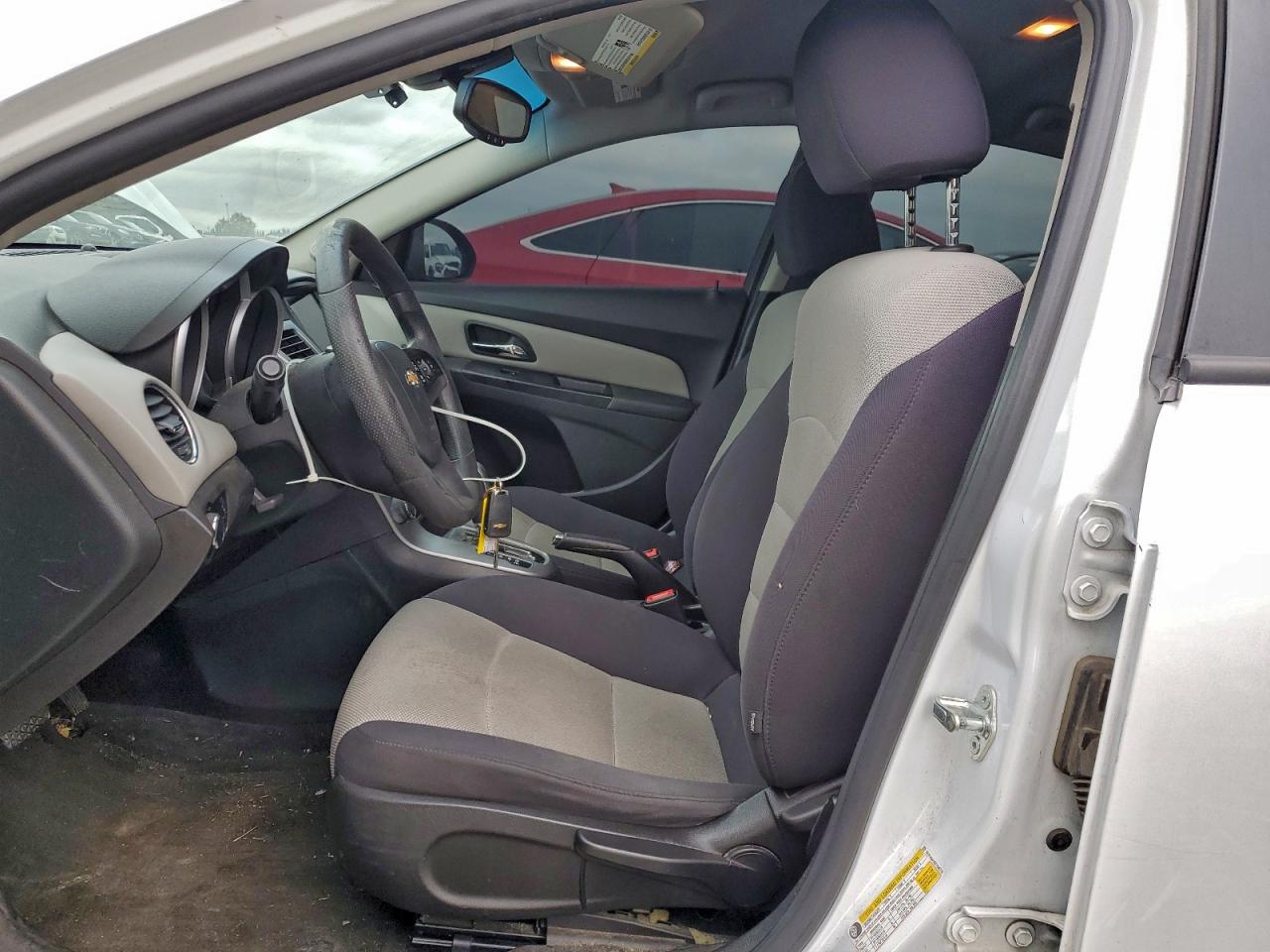 2013 CHEVROLET CRUZE LS photo 7