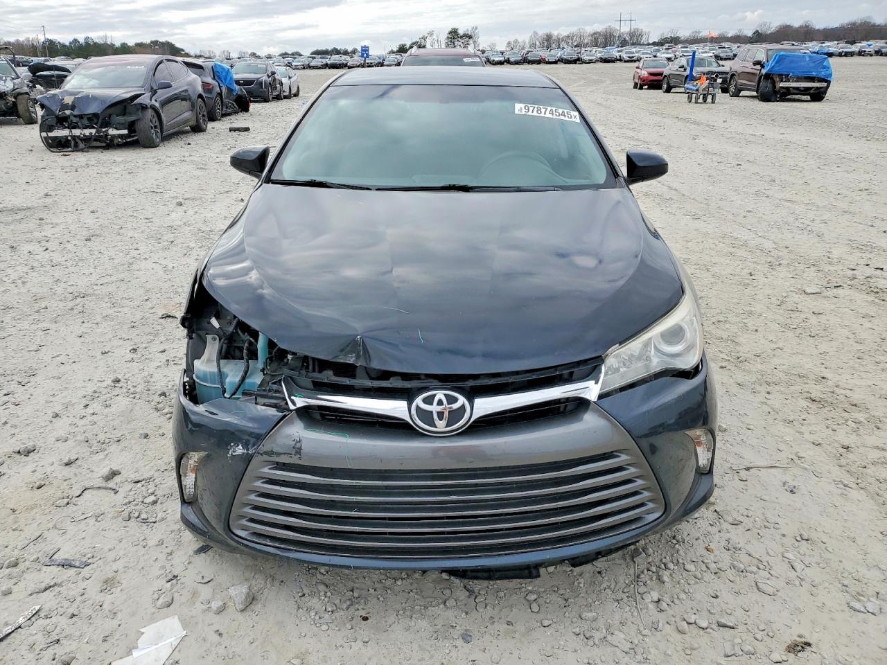 2016 TOYOTA CAMRY LE photo 5