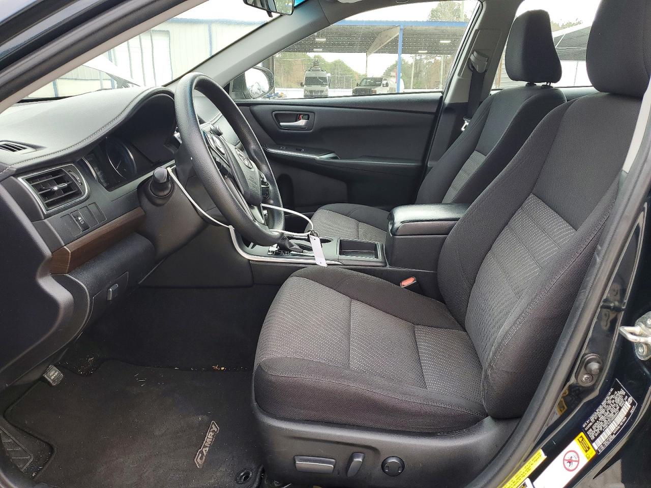 2016 TOYOTA CAMRY LE photo 7