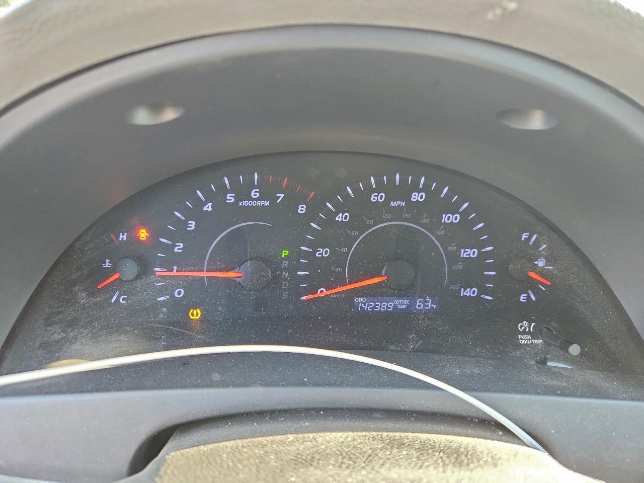 2011 TOYOTA CAMRY BASE photo 9
