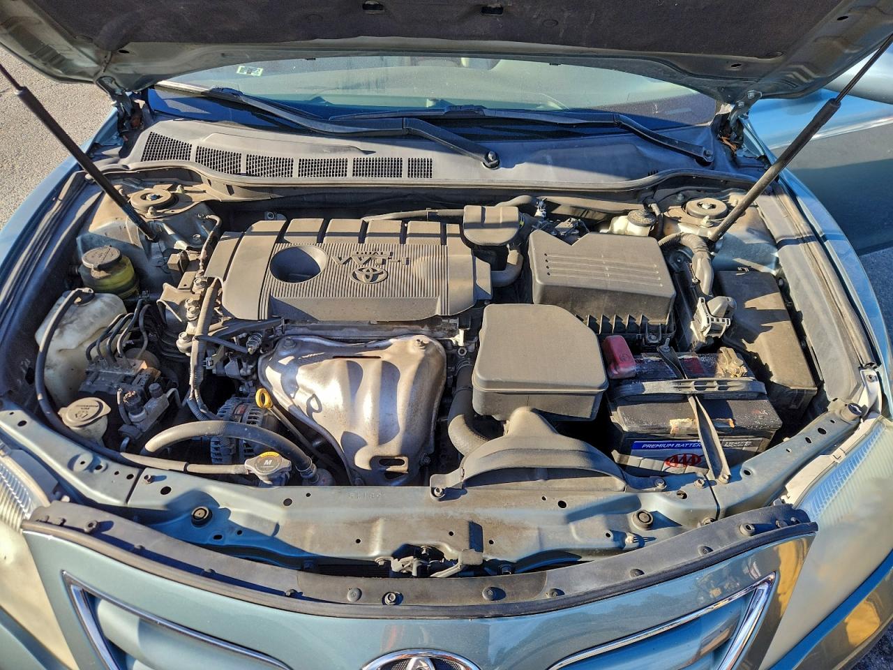 2011 TOYOTA CAMRY BASE photo 11