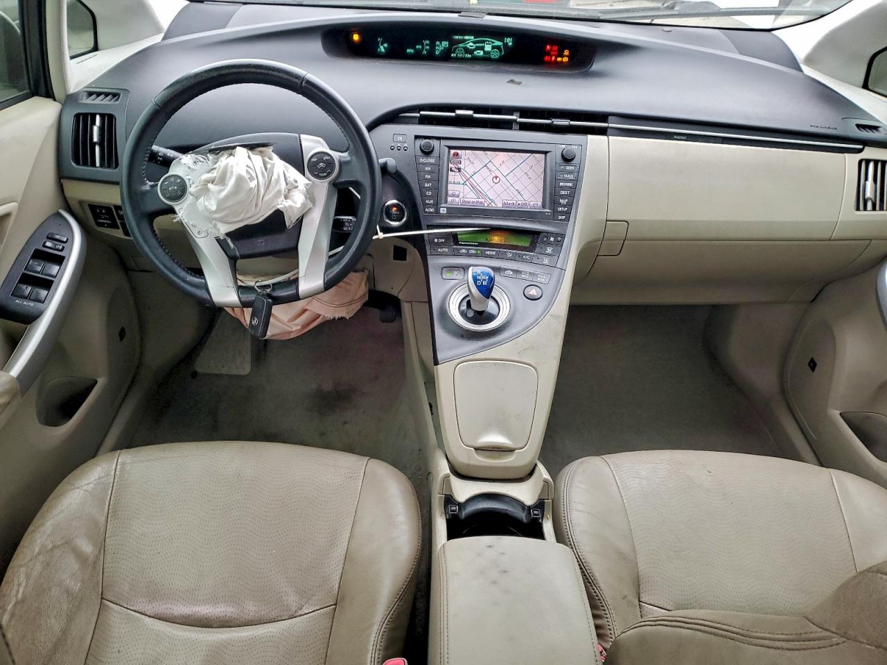 2011 TOYOTA PRIUS photo 8