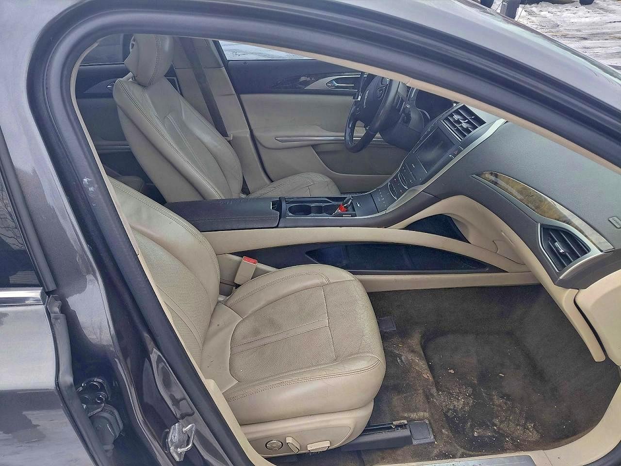 2016 LINCOLN MKZ photo 5