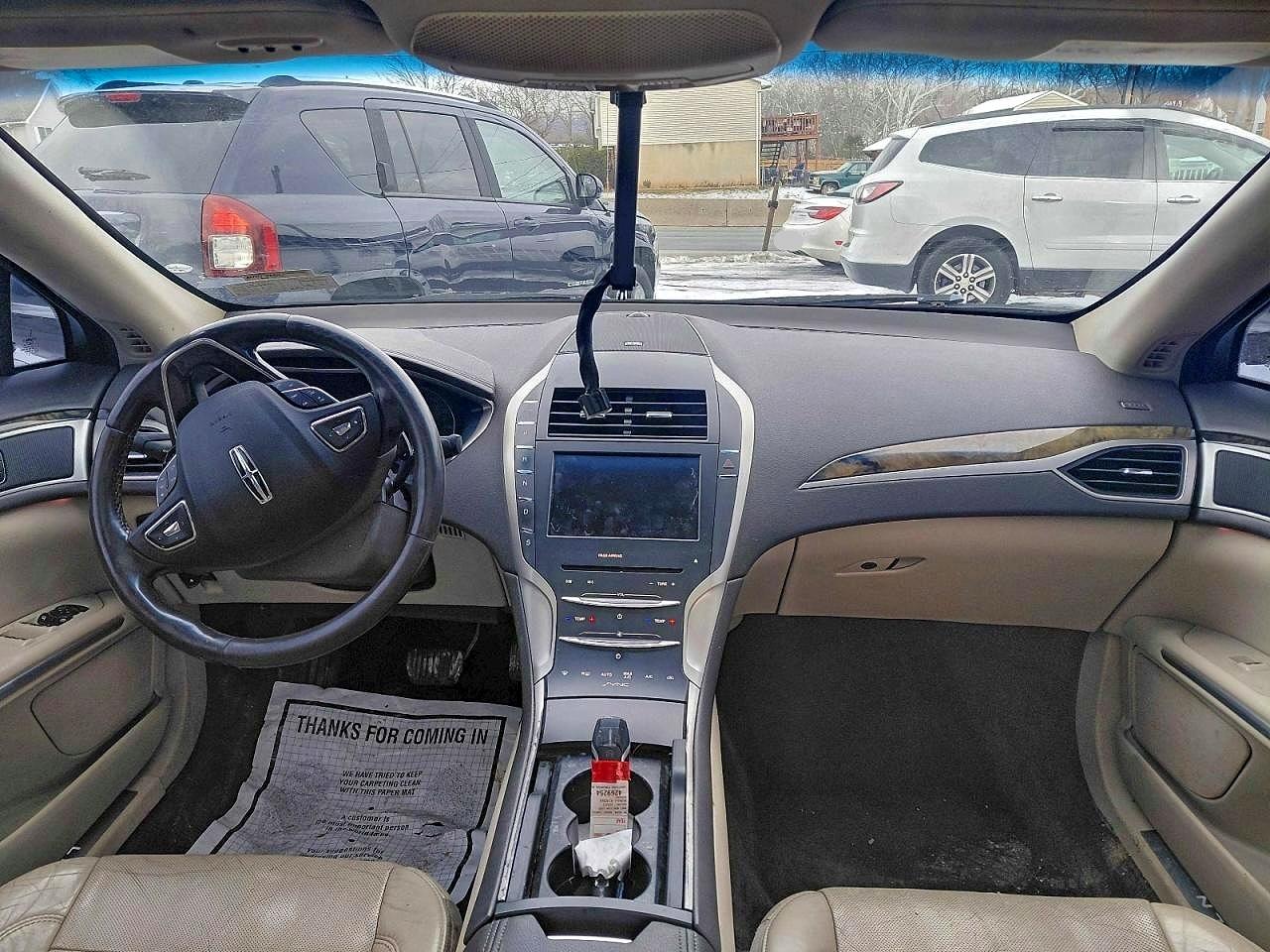 2016 LINCOLN MKZ photo 9