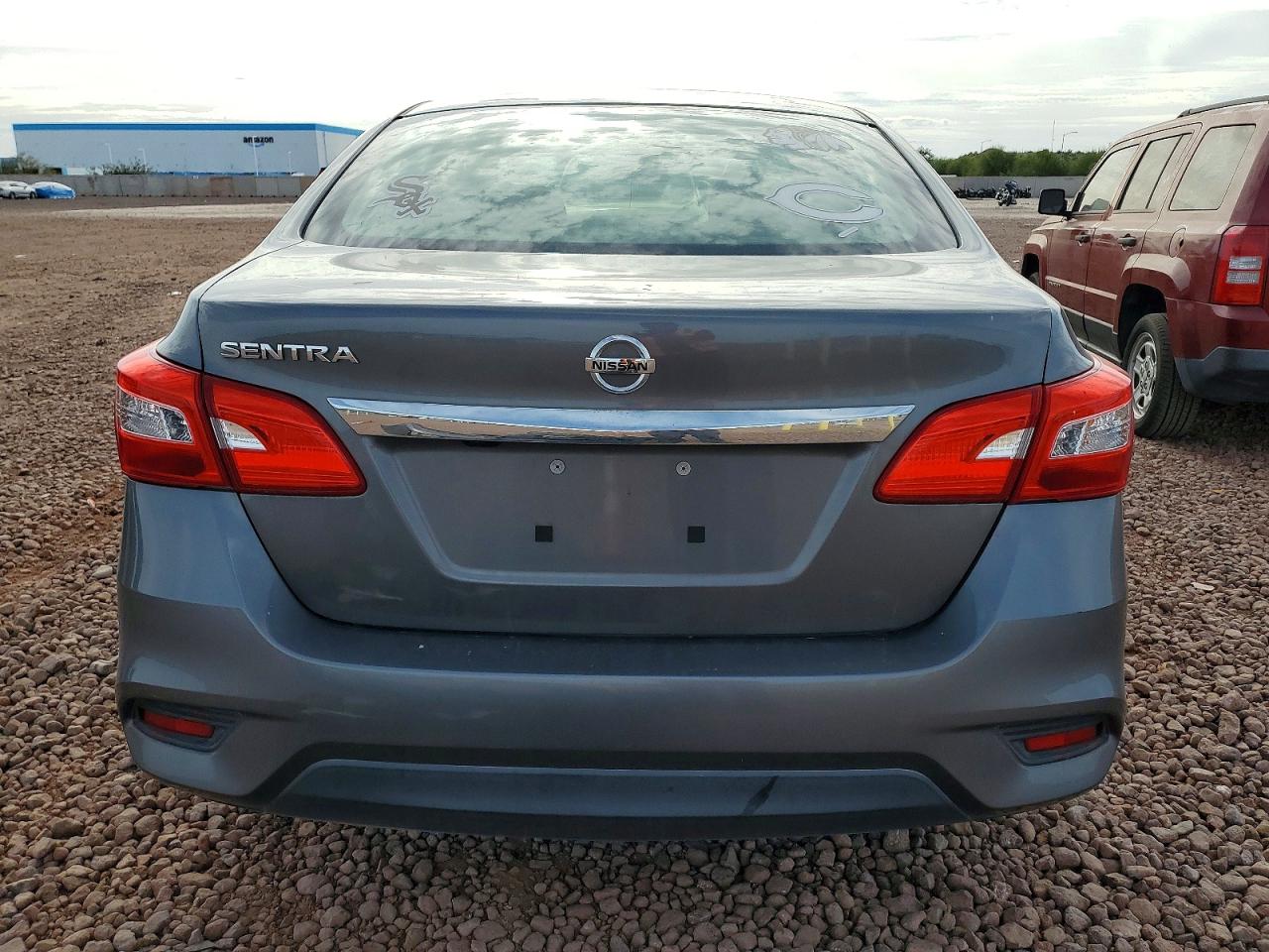 2019 NISSAN SENTRA S photo 6